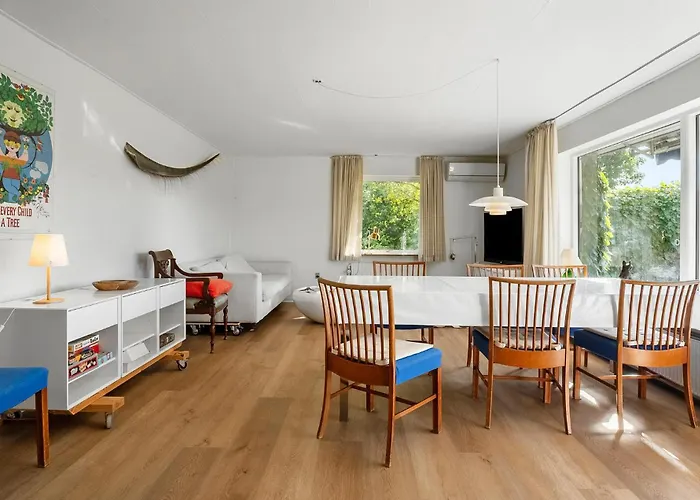 Lovely In With Wifi Ferienhaus *